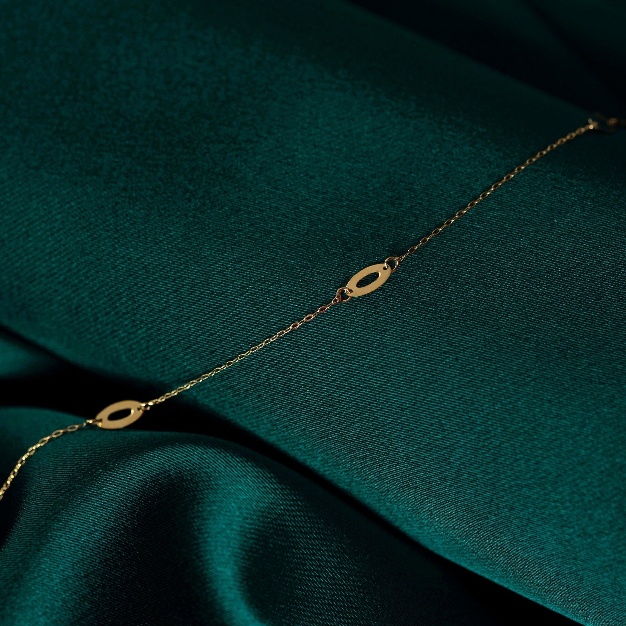 14K Äkta Guld Armband Dam – Tunt Guldarmband med Ovala Länkdetaljer - Noxlookjewelry