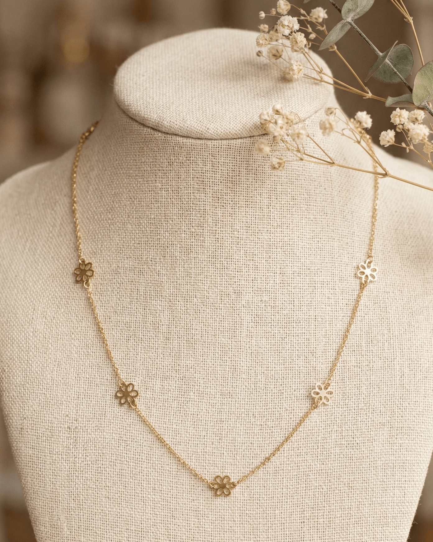 14K Äkta Guld Blomma Halsband Dam – Elegant Blomster Halsband i 585 Guld - Noxlookjewelry
