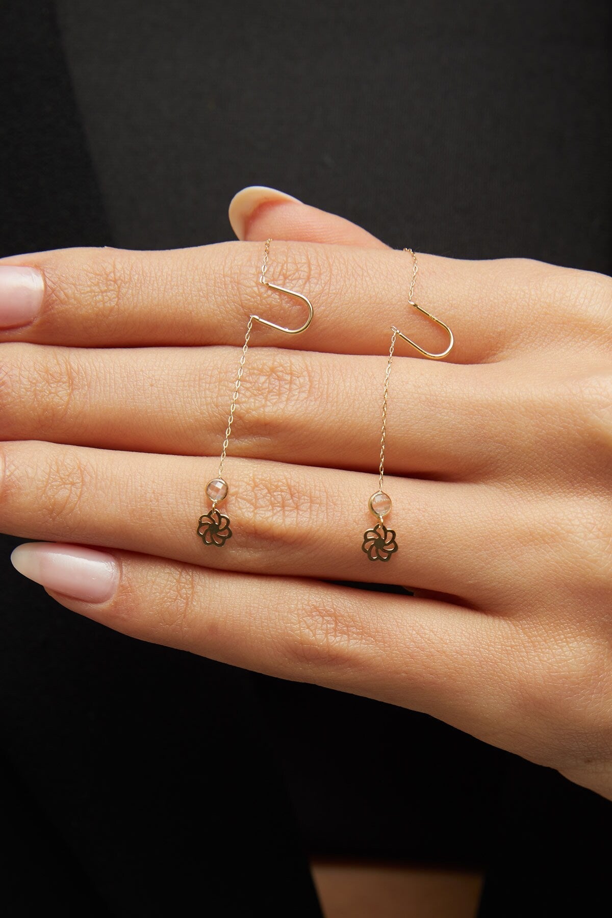 14K Äkta Guld Blomma Threader Örhängen – Hängande Kedjeörhängen med Klar Zirkon - Noxlookjewelry