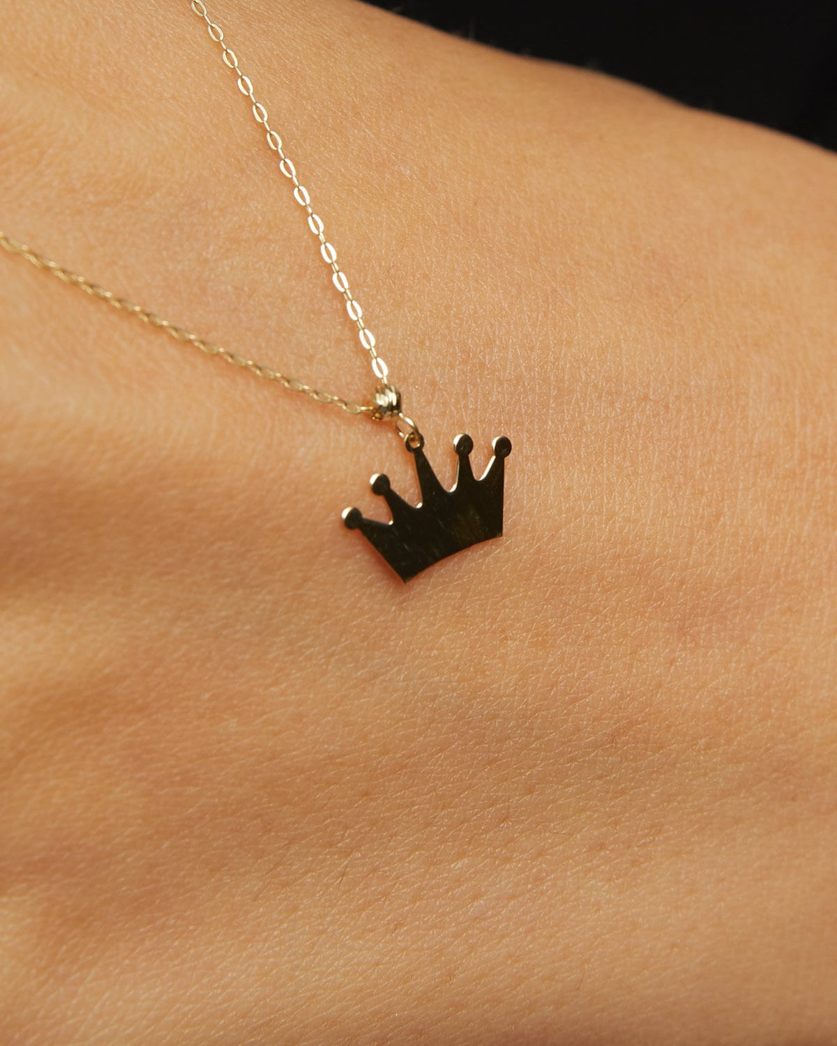 14K Äkta Guld Krona Halsband Dam – Minimalistiskt Kron Smycke - Noxlookjewelry