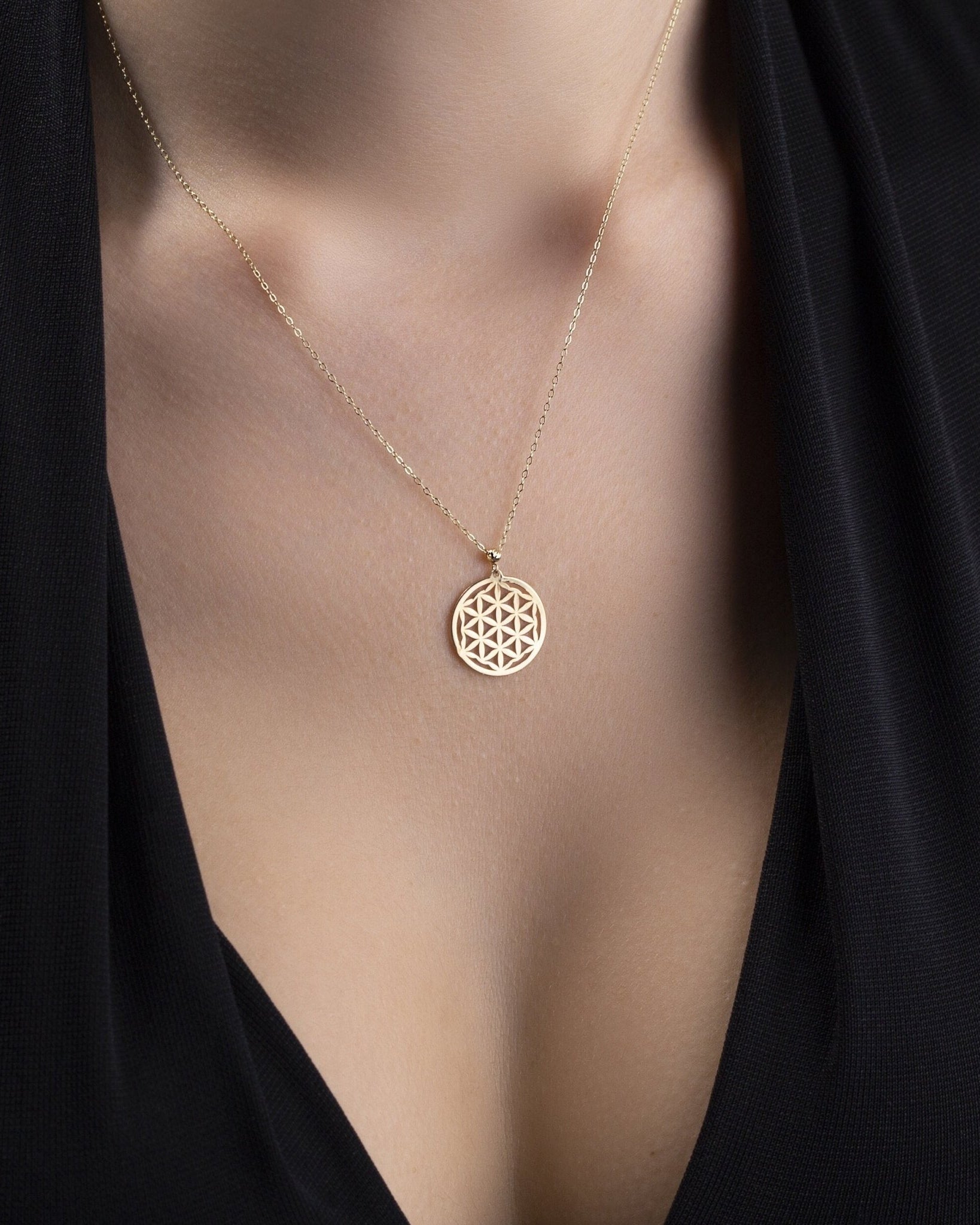 14K Äkta Guld Livets Blomma Halsband – Flower of Life Spirituellt Smycke - Noxlookjewelry