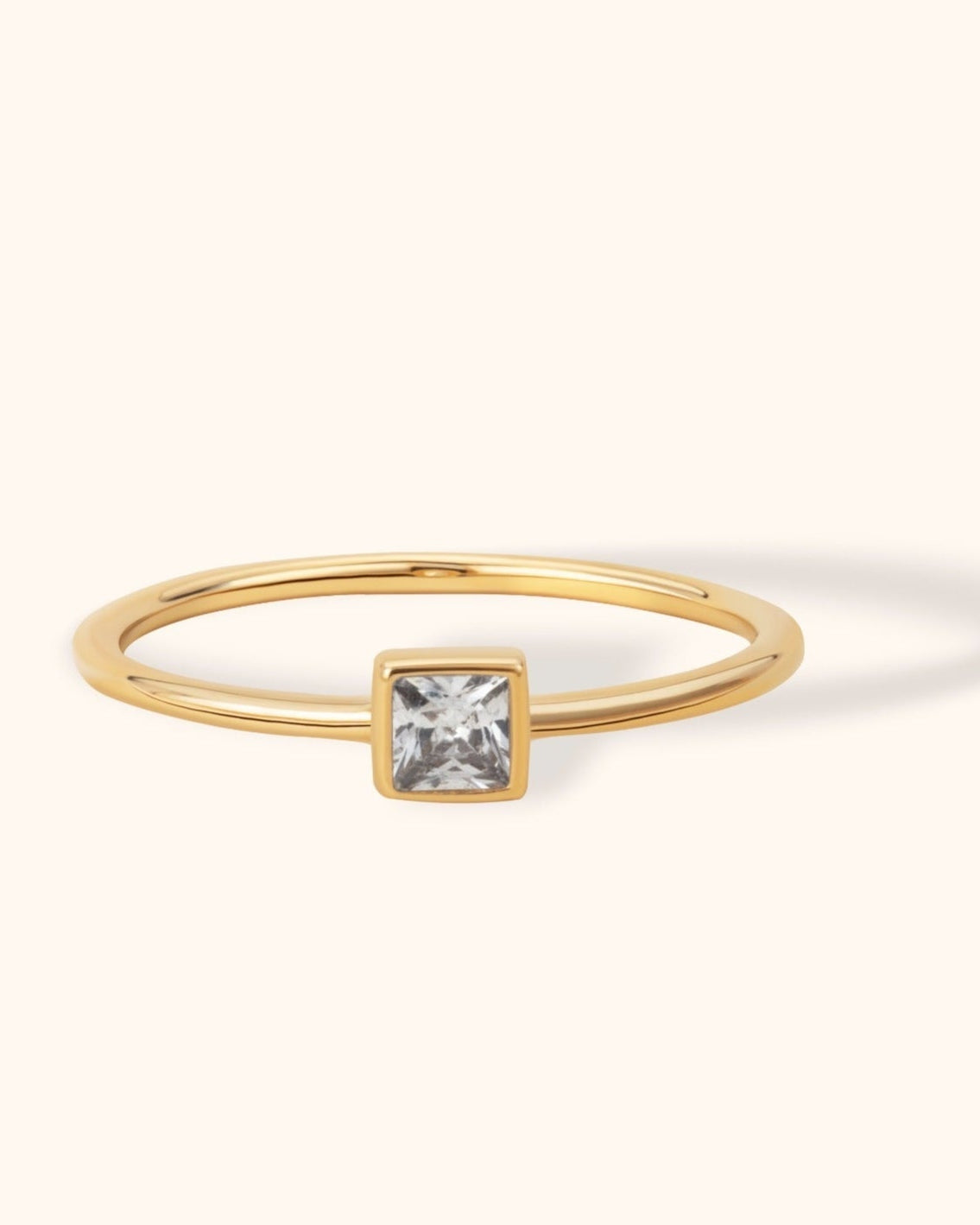 14K Äkta Guld Ring Dam med Fyrkantig Sten – Elegant Minimalistisk Solitärring - Noxlookjewelry