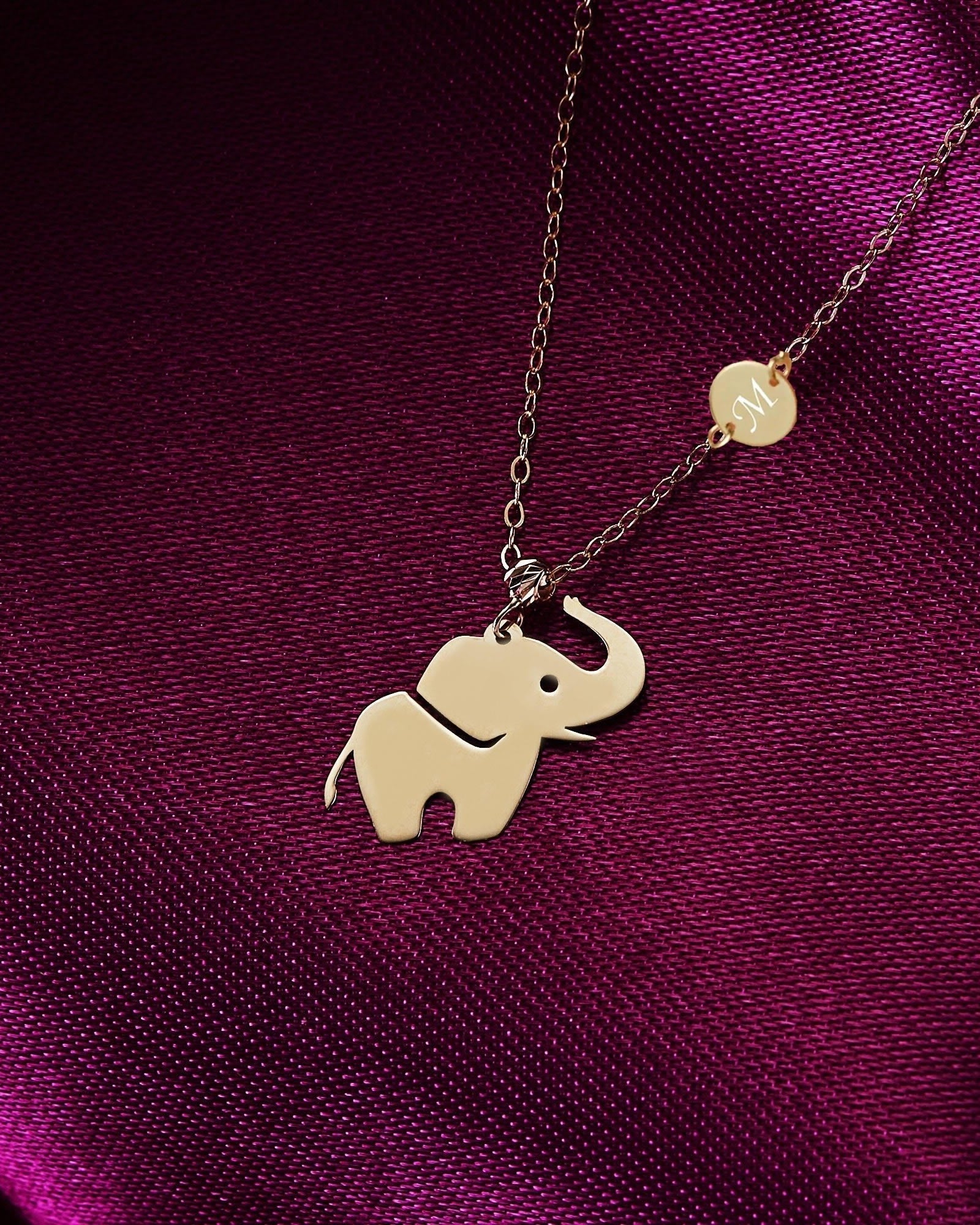 14K Guld Elefant Halsband med Personlig Bokstavsberlock - Unik Meningsfull Lyckogåva för Henne - Noxlookjewelry
