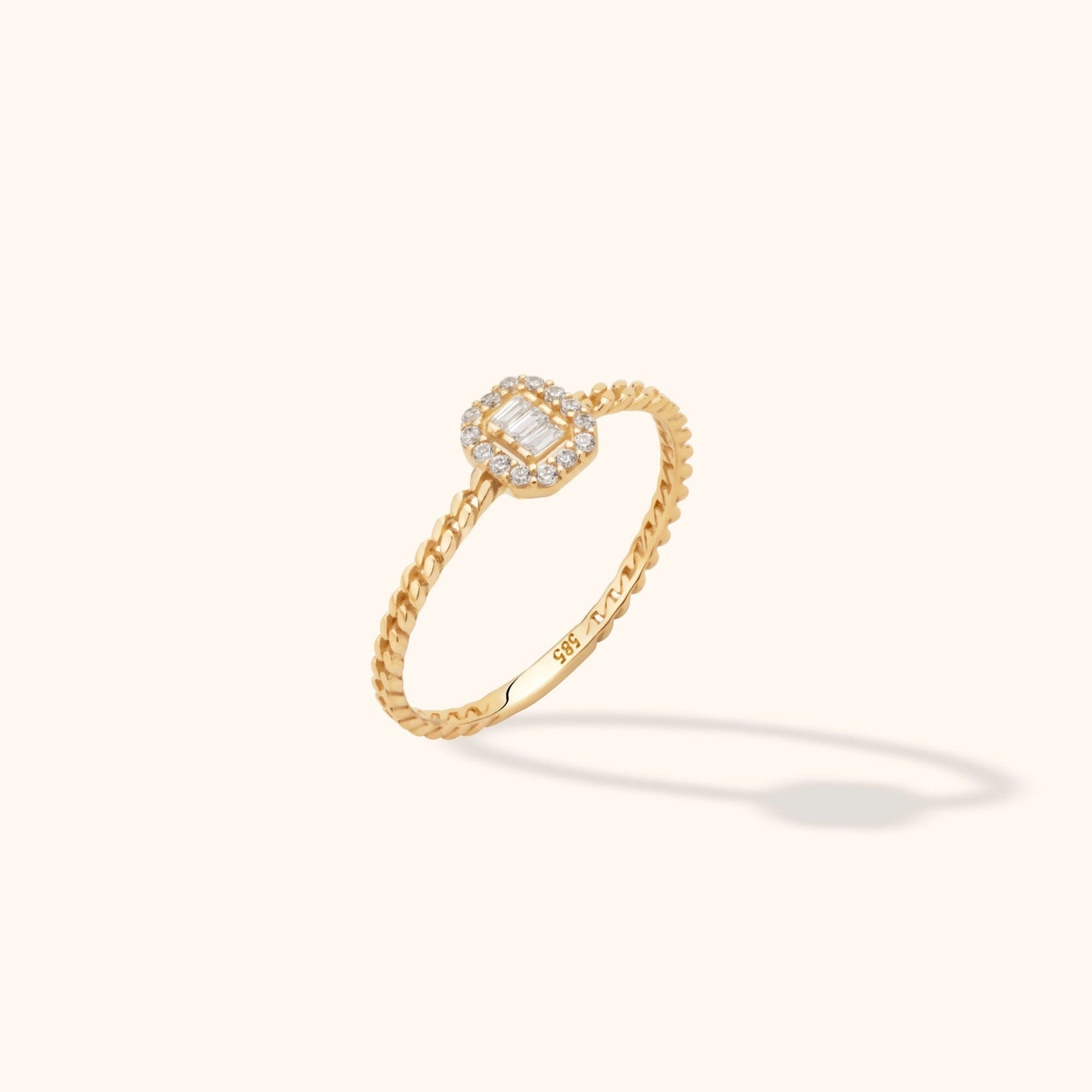 14K Guld Halo Ring med Baguette Stenar – Elegant Tunn Rope Band Ring - Noxlookjewelry