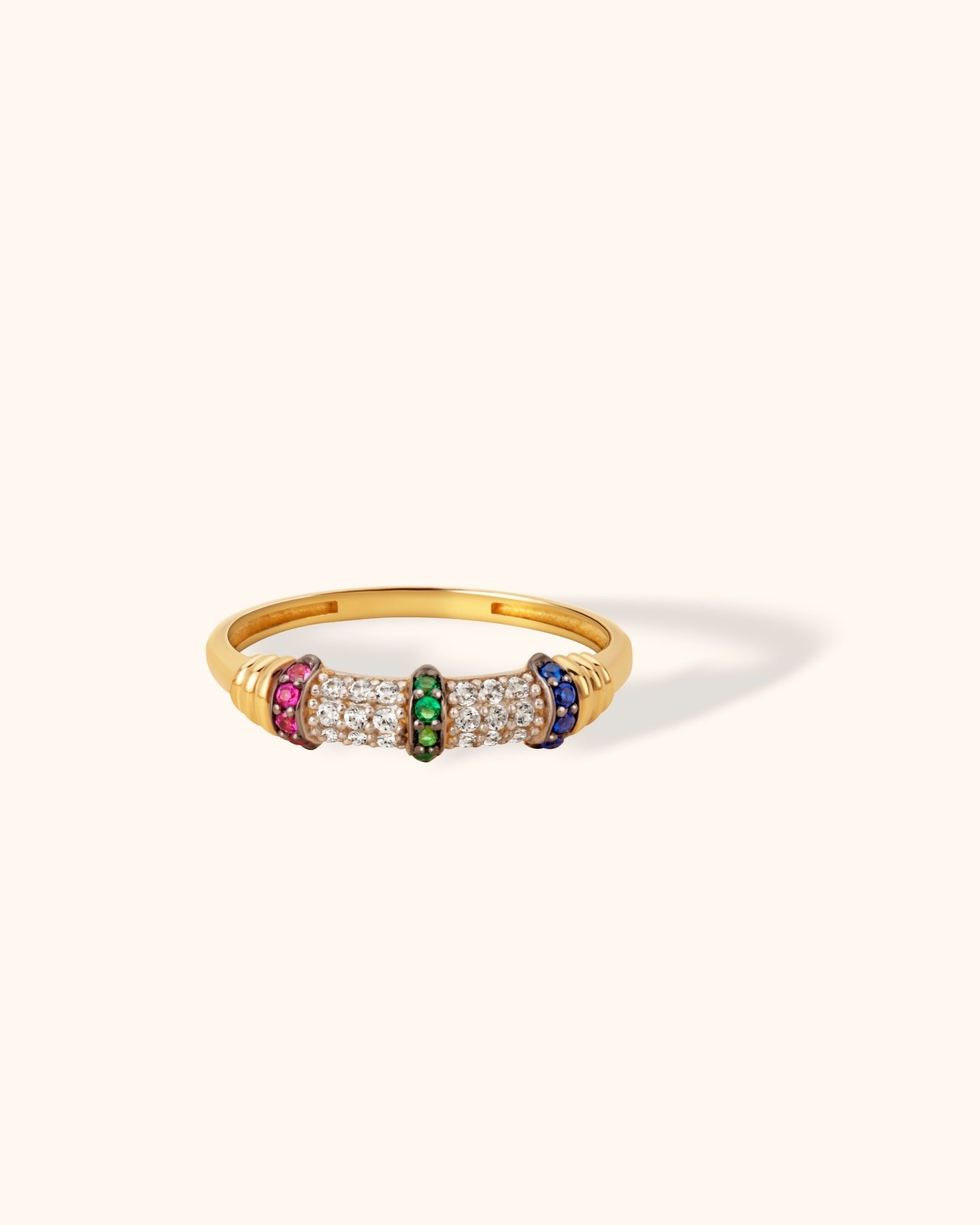 14K Guld Ring för Dam – Elegant Guldring med Färgade Stenar och Pavédesign - Noxlookjewelry