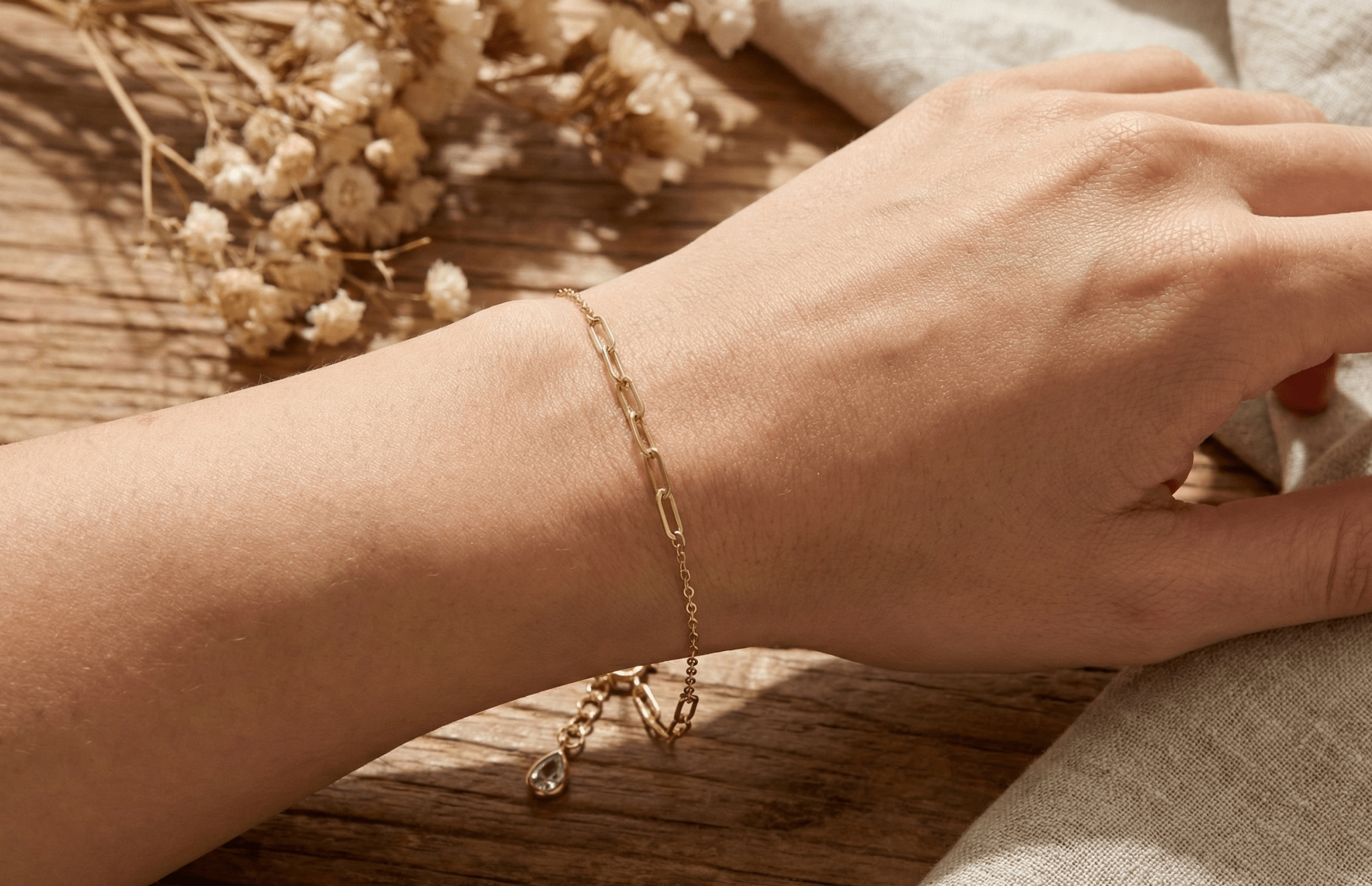 14K Guldarmband Dam Med Länkdesign Och Elegant Minimalistisk Stil - Noxlookjewelry