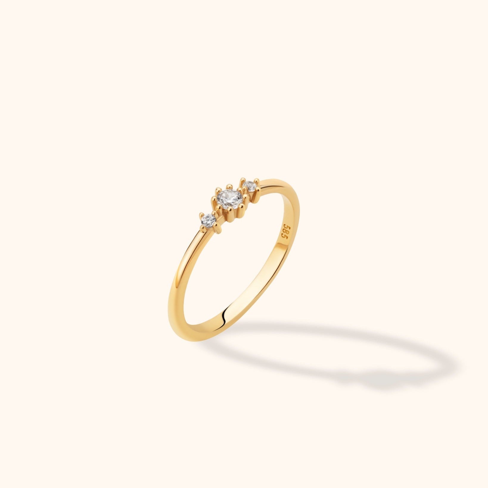 14K Guldring Dam – Elegant Ring med Tre Stenar i Minimalistisk Design - Noxlookjewelry
