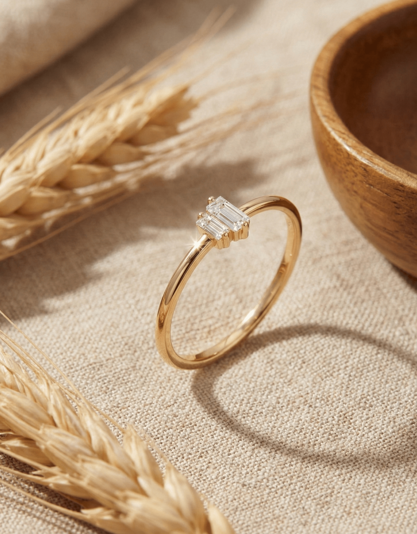 14K Guldring Dam – Elegant Tunn Ring med Två Baguetteslipade Stenar i Minimalistisk Design - Noxlookjewelry