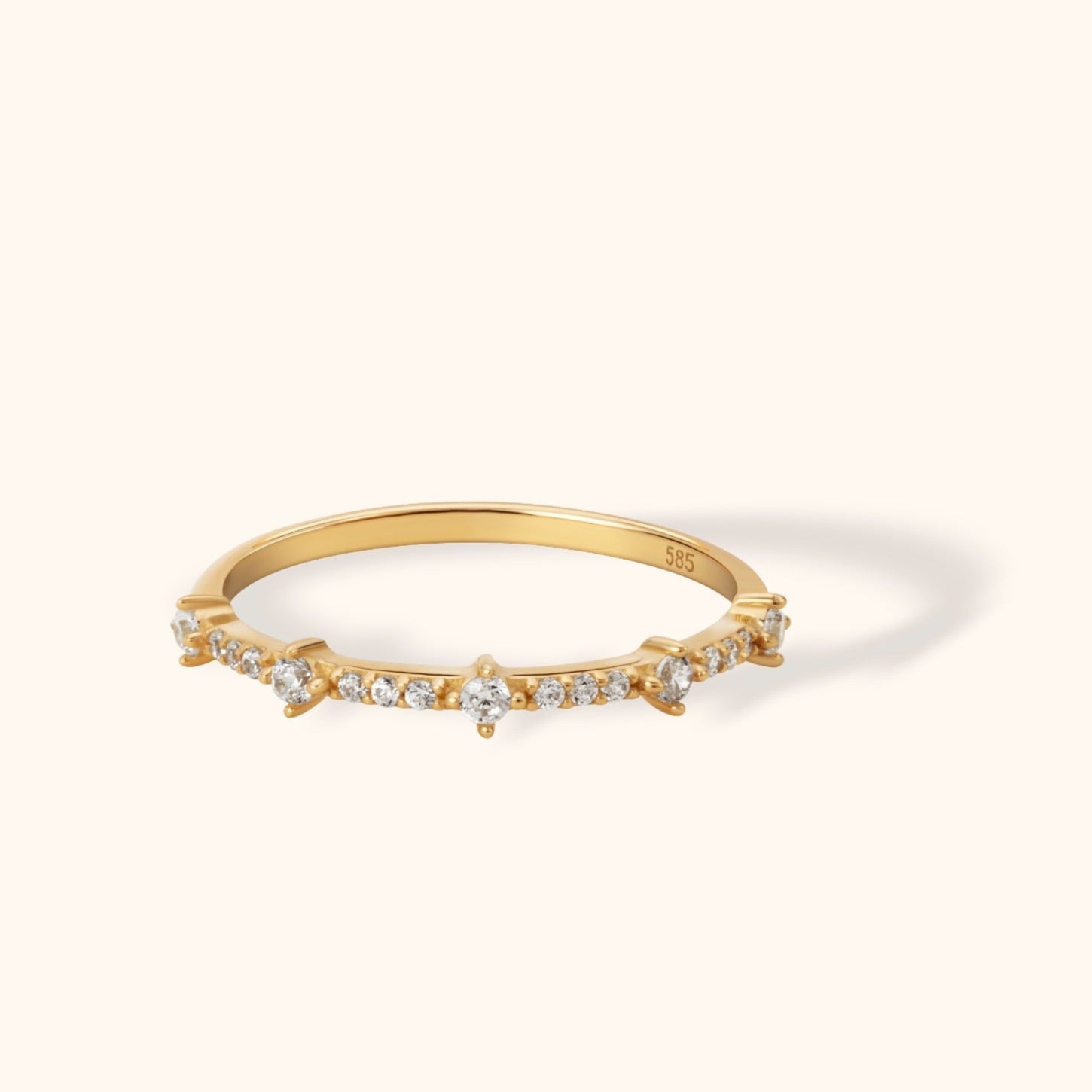 14K Guldring Dam – Tunn Pavé Station Ring i Äkta Guld - Noxlookjewelry