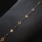 14K Äkta Guld Armband Dam – Klöver Armband med Eleganta Detaljer - Noxlookjewelry
