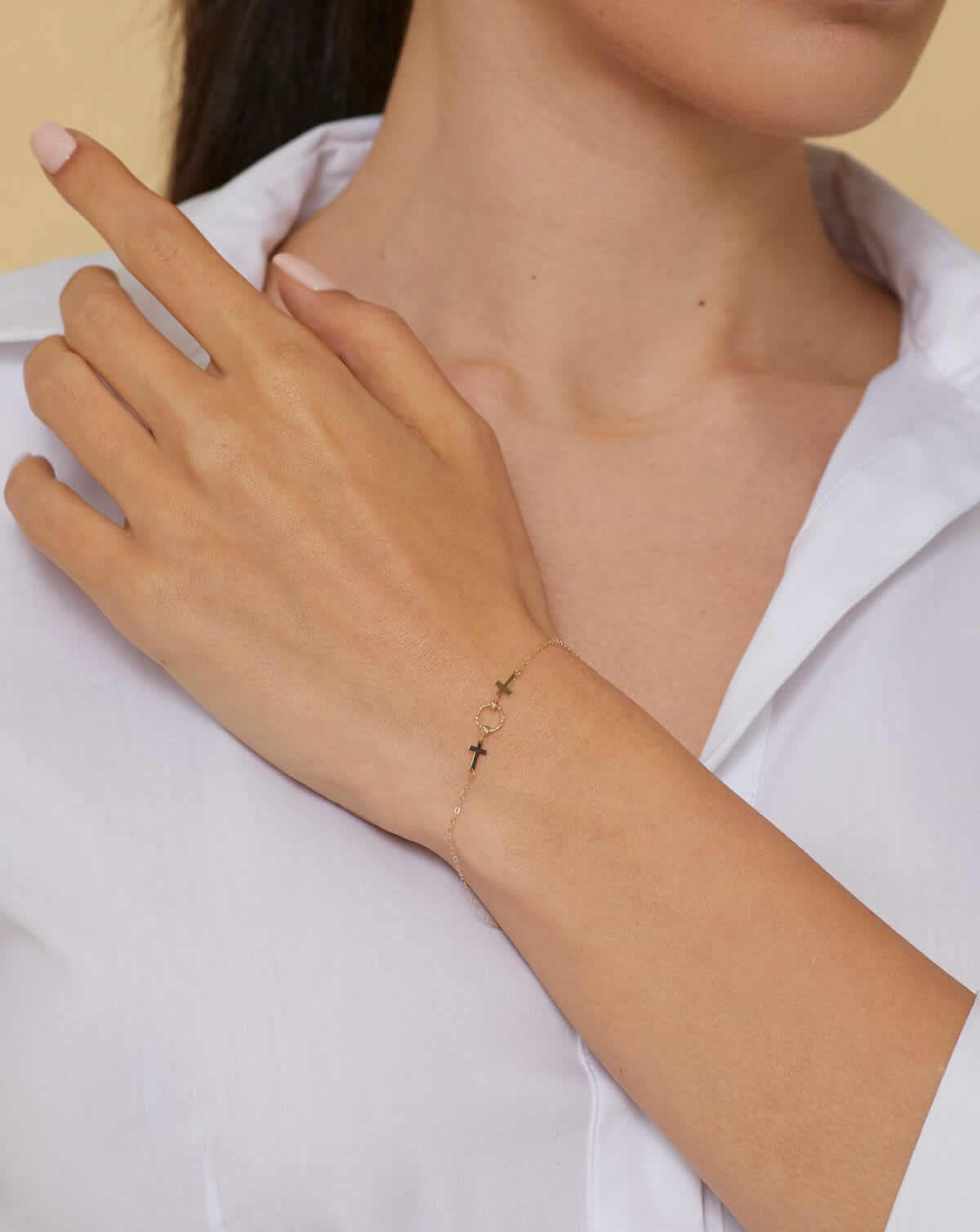 14K Äkta Guld Armband Dam – Kors Armband med Elegant Ringdetalj - Noxlookjewelry