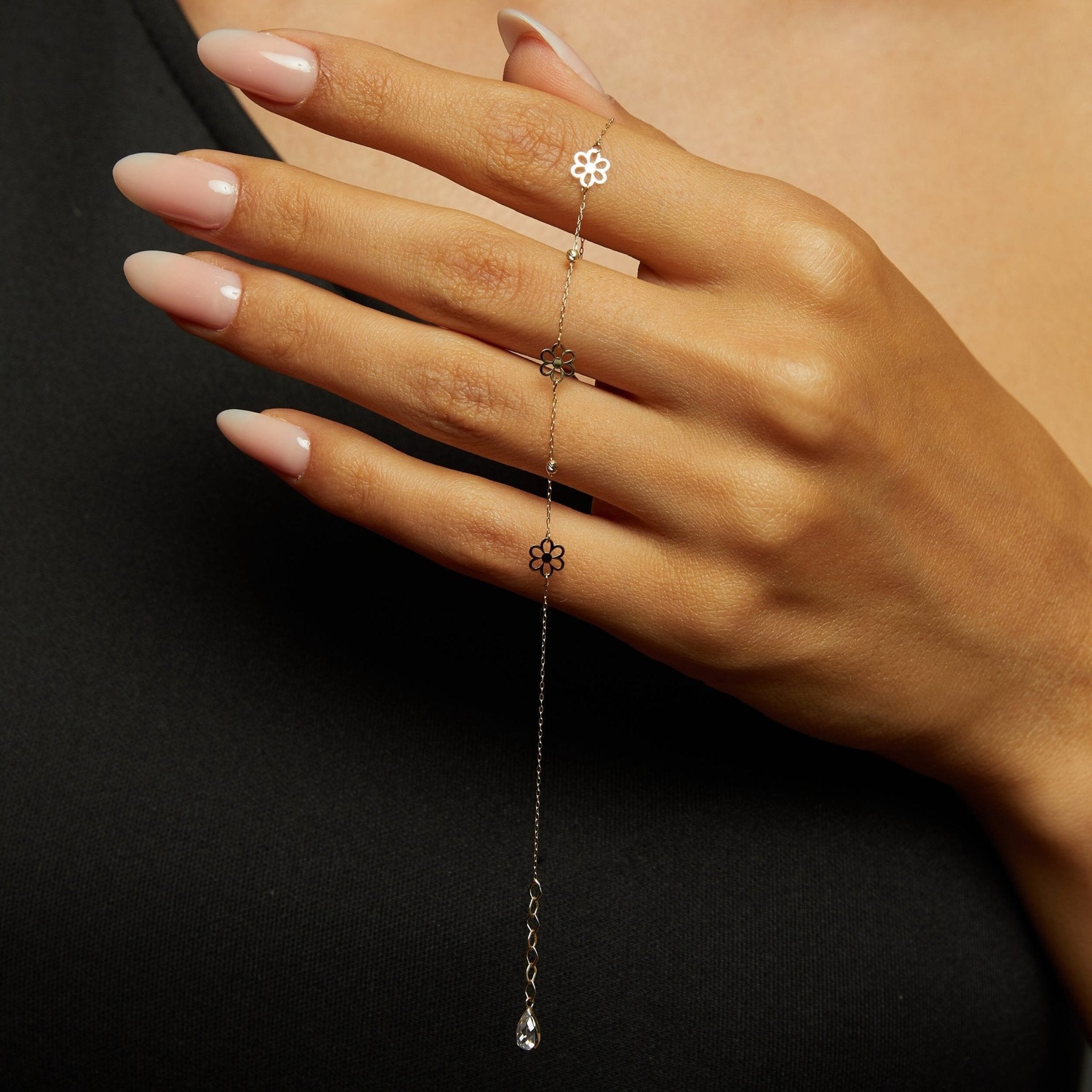 14K Äkta Guld Blomma Armband Dam – Minimalistiskt Blommigt Guldarmband - Noxlookjewelry