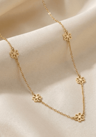 14K Äkta Guld Blomma Halsband Dam – Elegant Blomster Halsband i 585 Guld - Noxlookjewelry