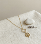 14K Äkta Guld Fyrklöver Halsband Dam – Elegant Klöver Smycke - Noxlookjewelry