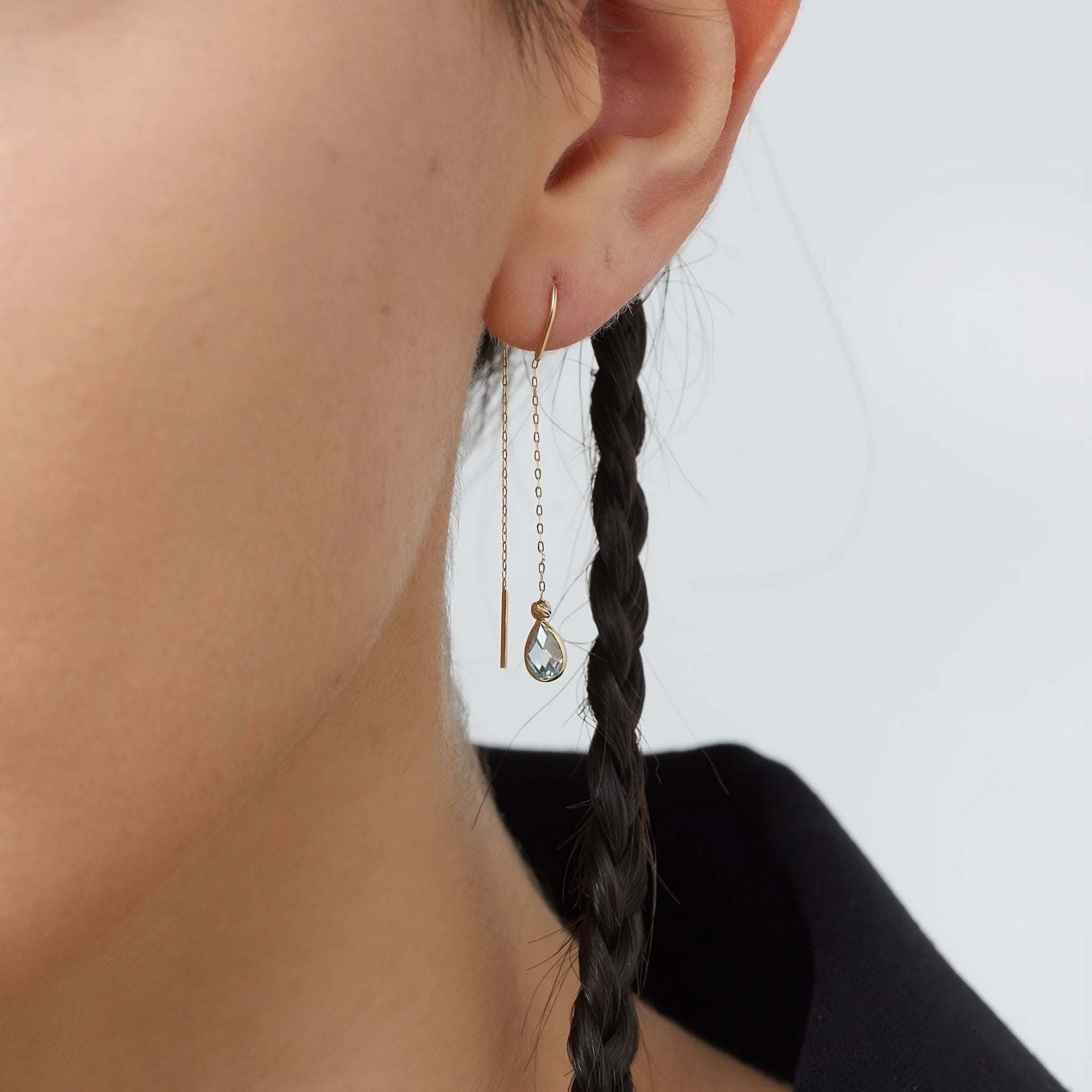 14K Äkta Guld Hängande Örhängen – Kedjeörhängen med Blå Zirkon - Noxlookjewelry