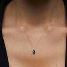 14K Äkta Guld Halsband Dam – Blå Zirkon Teardrop Halsband i Minimalistisk Design - Noxlookjewelry