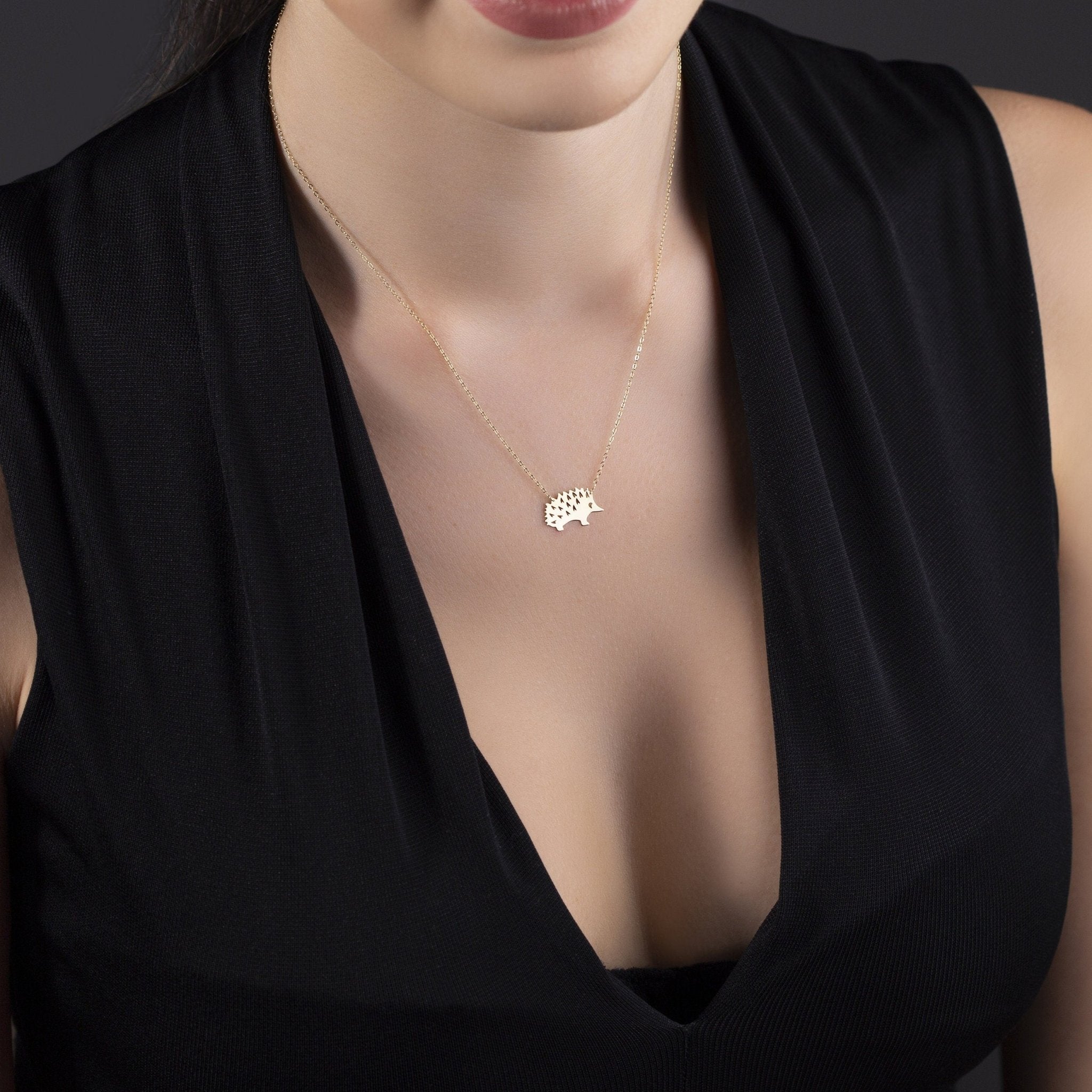 14K Äkta Guld Igelkott Halsband Dam – Minimalistiskt Djur Halsband - Noxlookjewelry