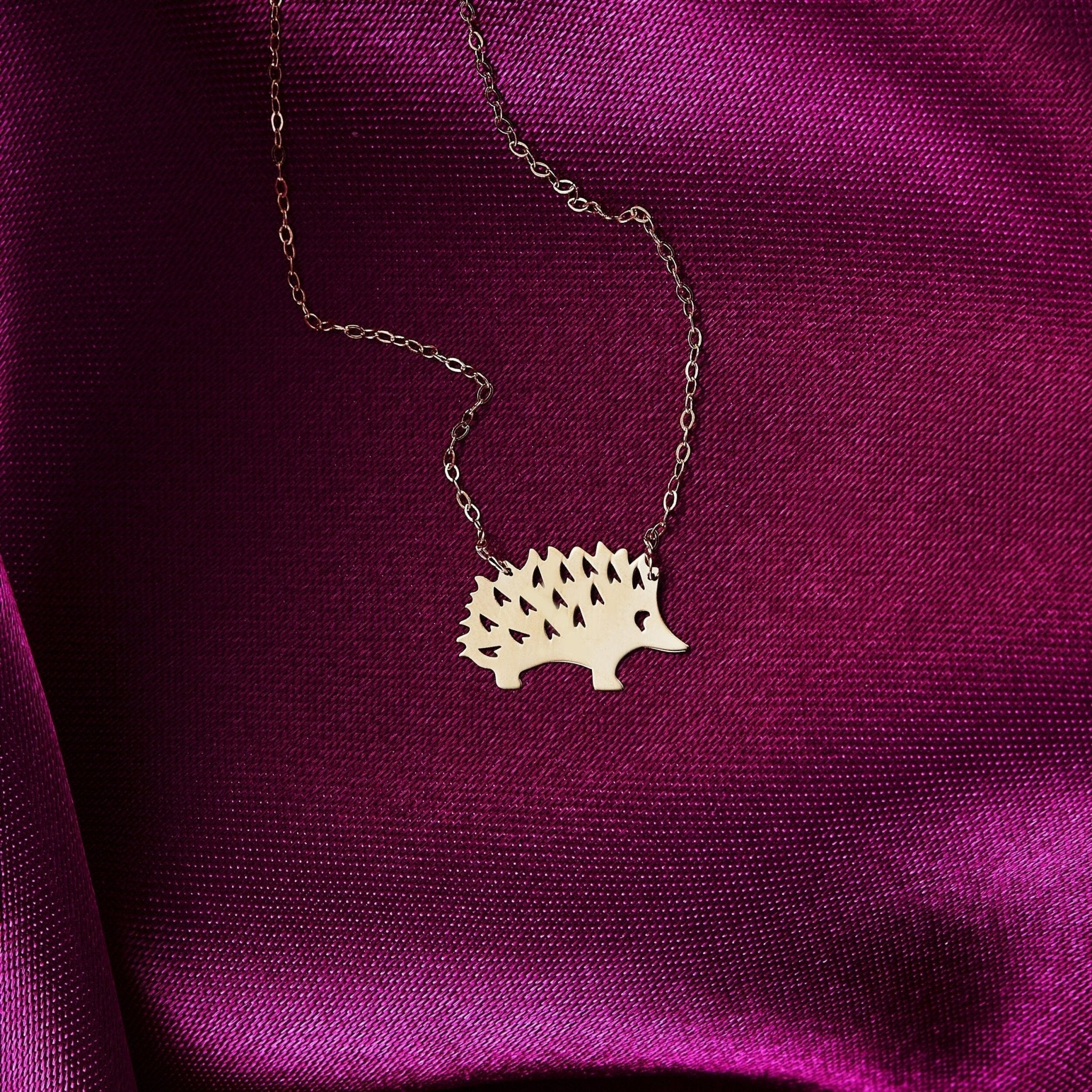14K Äkta Guld Igelkott Halsband Dam – Minimalistiskt Djur Halsband - Noxlookjewelry