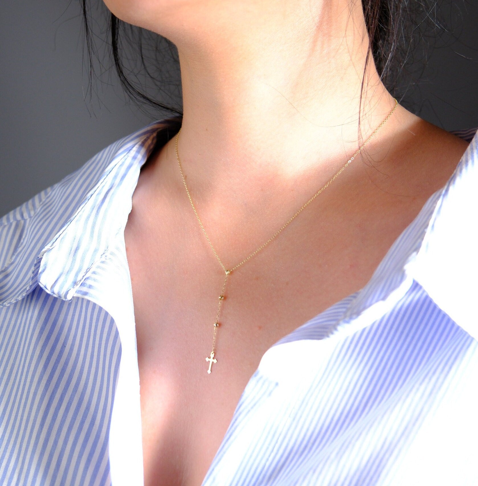 14K Äkta Guld Kors Halsband Dam – Elegant Guldhalsband med Kors - Noxlookjewelry