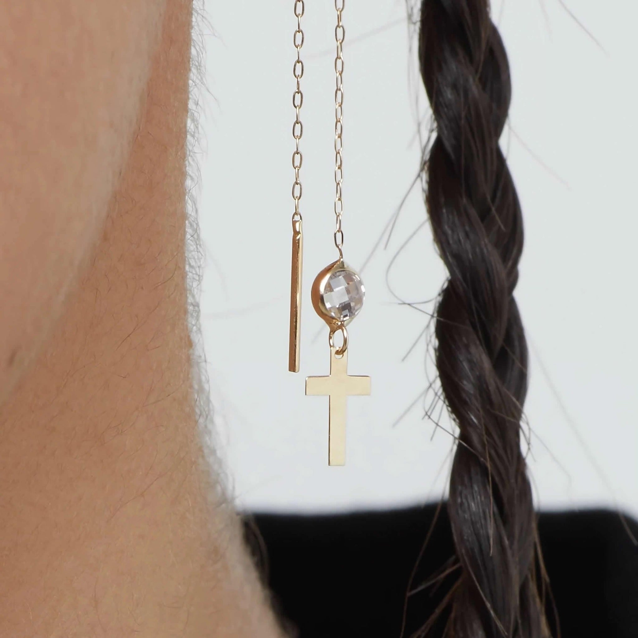 14K Äkta Guld Kors Örhängen – Hängande Kedjeörhängen med Kristall - Noxlookjewelry