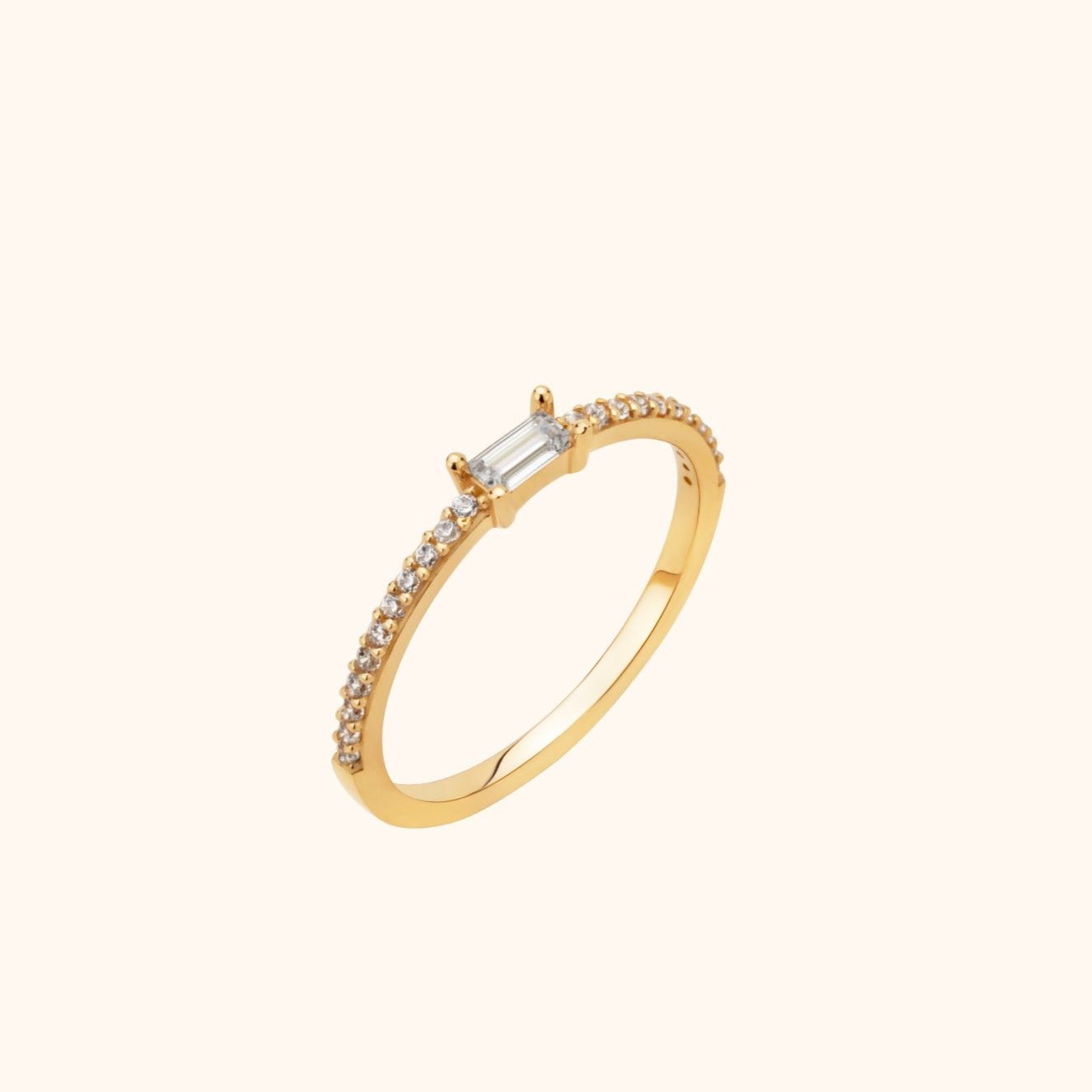 14K Äkta Guld Ring Dam med Baguette Sten – Elegant Tunn Guldring med Pavé Stenar - Noxlookjewelry