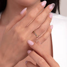 14K Äkta Guld Ring Dam med Färgade Stenar – Elegant Regnbågsring i Modern Design - Noxlookjewelry