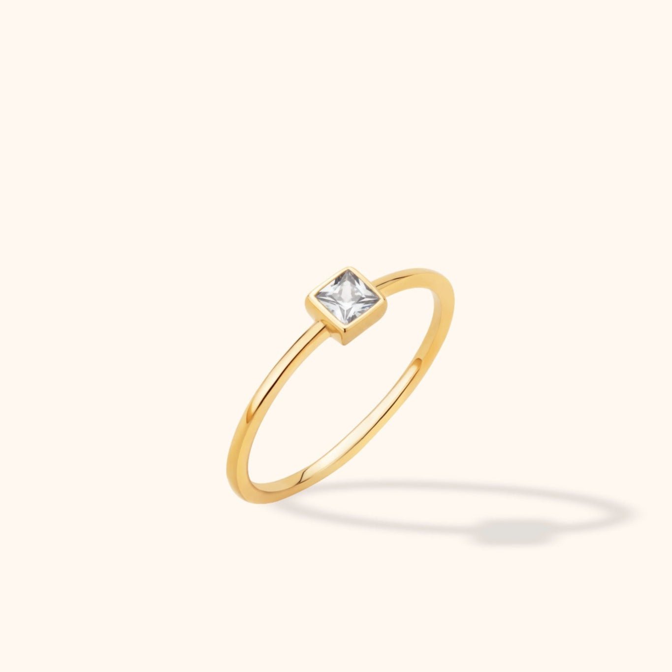 14K Äkta Guld Ring Dam med Fyrkantig Sten – Elegant Minimalistisk Solitärring - Noxlookjewelry