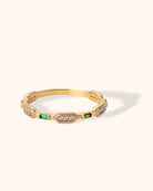 14K Äkta Guld Ring Dam med Gröna Stenar – Elegant Mönstrad Designring - Noxlookjewelry