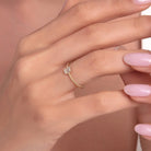 14K Äkta Guld Ring Dam med Stenar – Elegant Designring med Baguette Sten - Noxlookjewelry