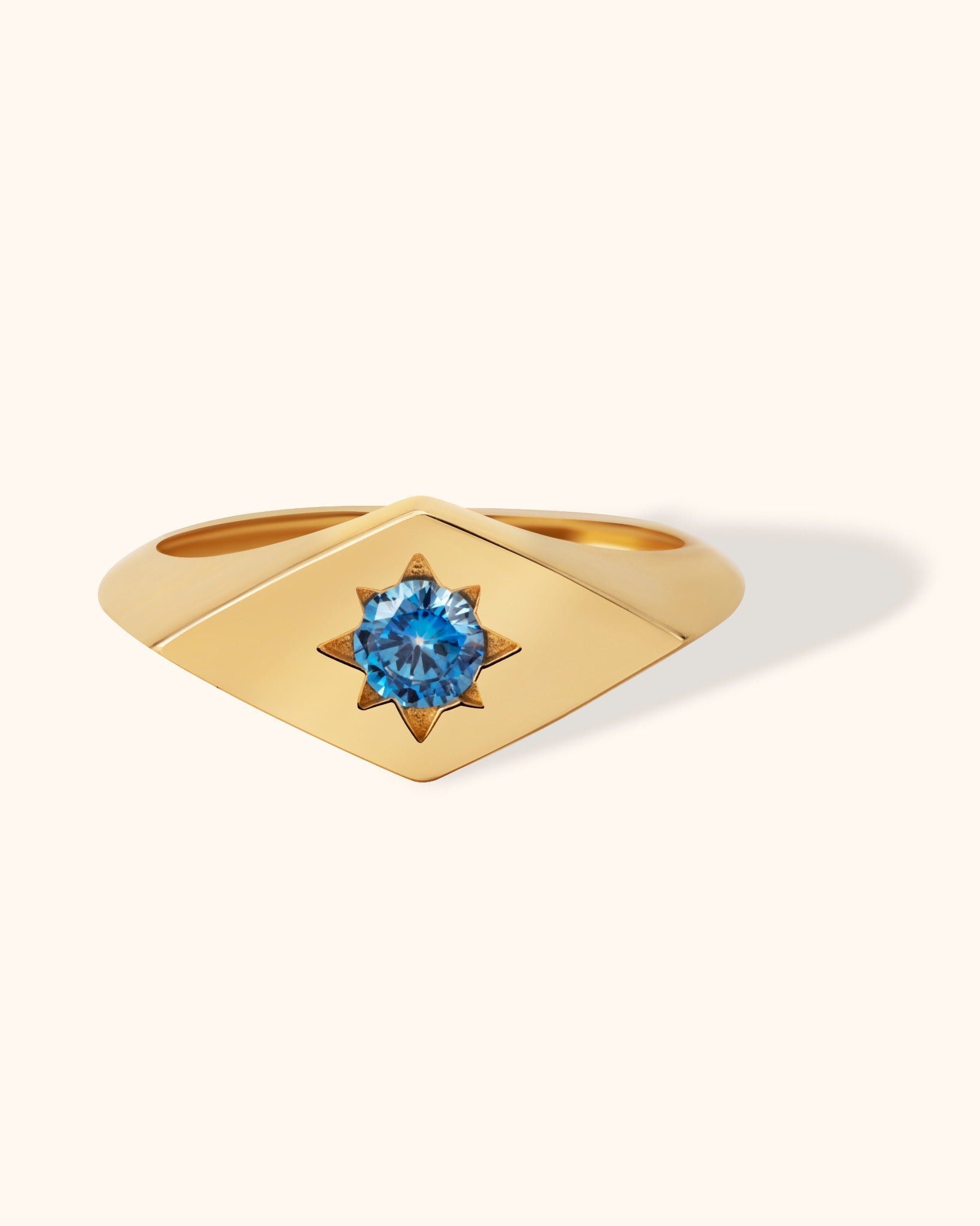 14K Äkta Guld Signetring Dam med Blå Sten – Elegant Modern Guldring - Noxlookjewelry