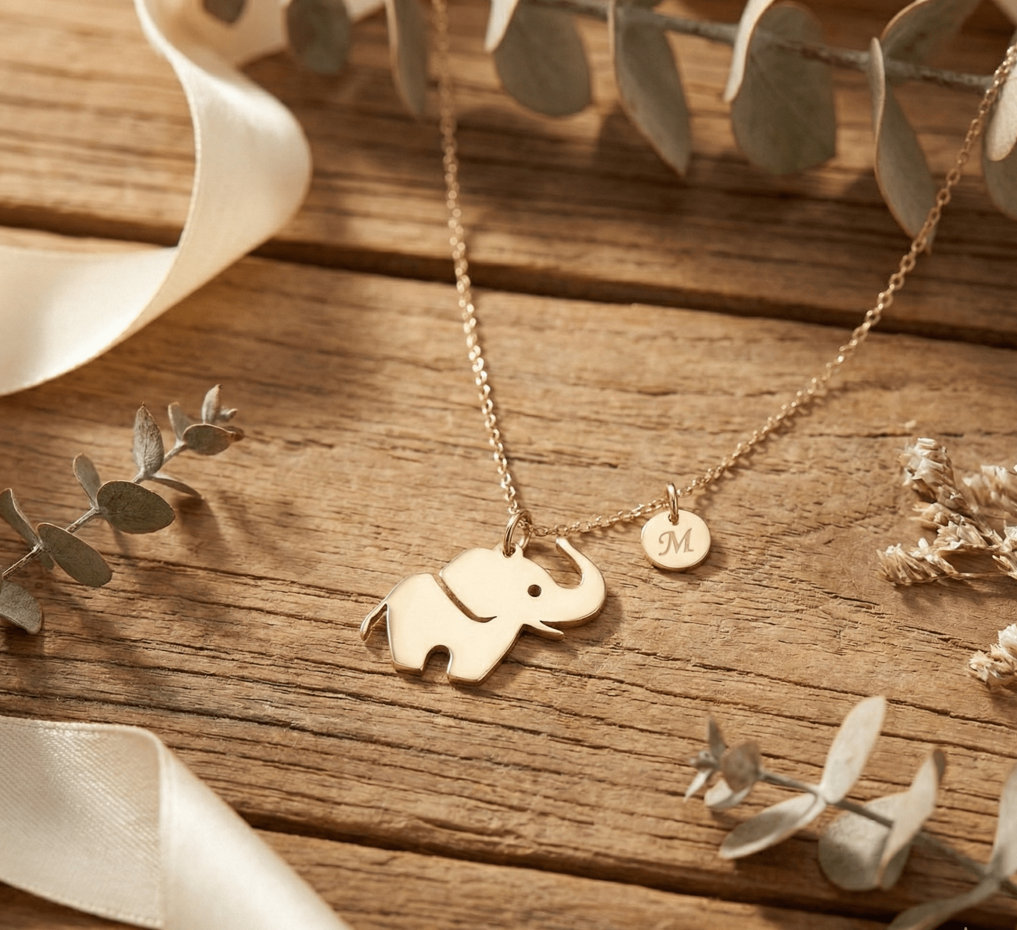 14K Guld Elefant Halsband med Personlig Bokstavsberlock - Unik Meningsfull Lyckogåva för Henne - Noxlookjewelry