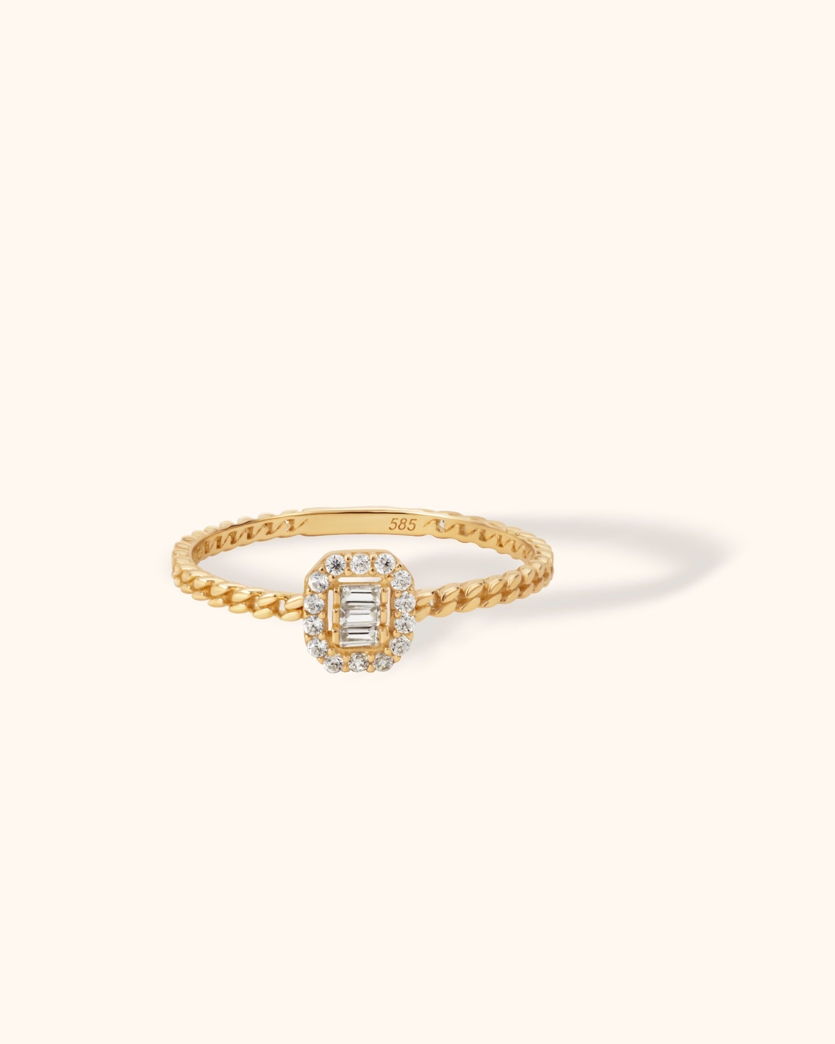 14K Guld Halo Ring med Baguette Stenar – Elegant Tunn Rope Band Ring - Noxlookjewelry