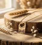 14K Guld Halsband med Giraffer som Skapar ett Hjärta - Elegant Djursmycke för Henne | Romantisk Gåva - Noxlookjewelry