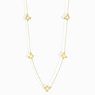 14K Guld Halsband med Tre Fyrklöver Berlocker - Elegant och Minimalistiskt Tursmycke - Noxlookjewelry