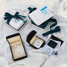 14K Guld Halsband med Tre Fyrklöver Berlocker - Elegant och Minimalistiskt Tursmycke - Noxlookjewelry