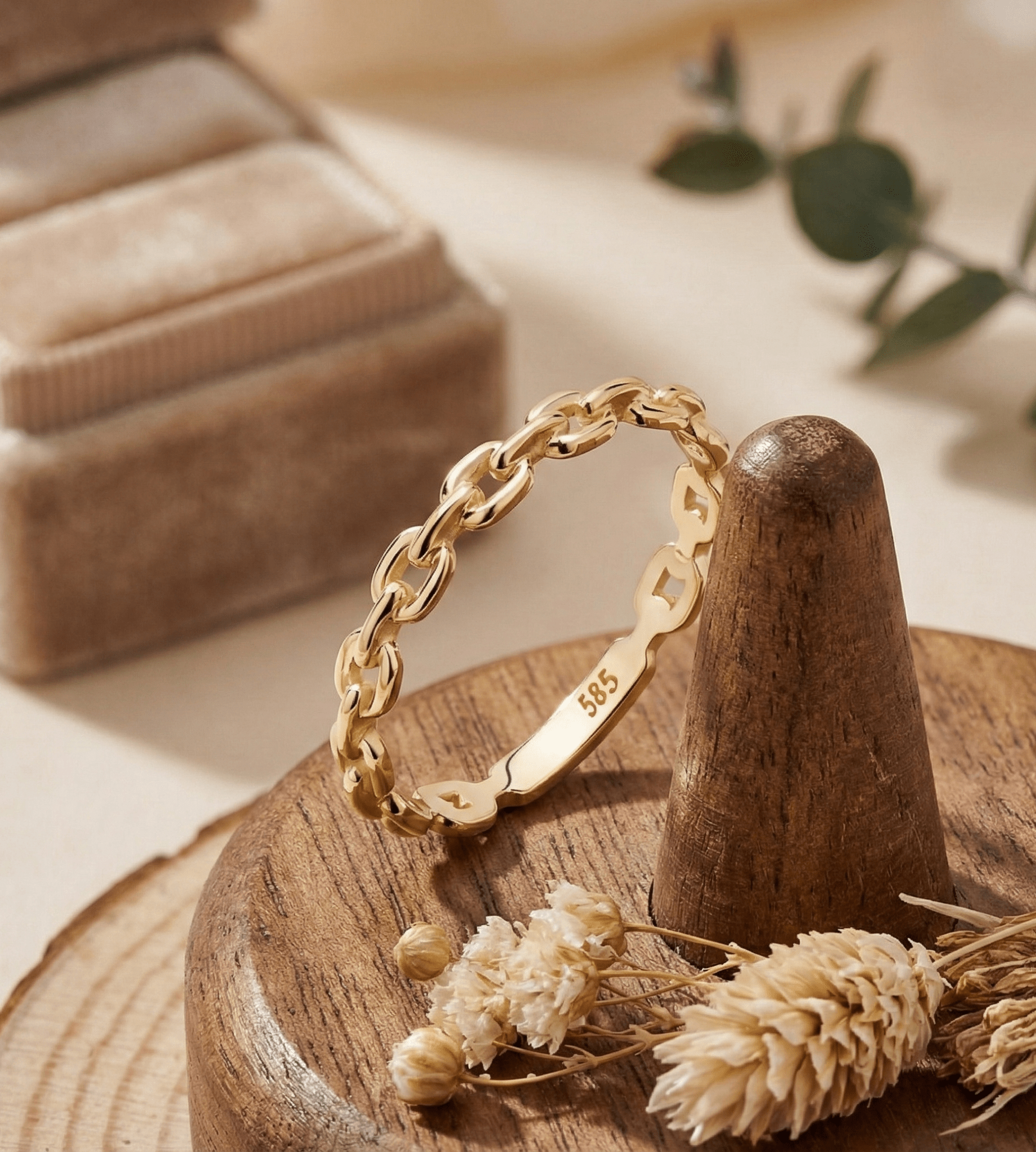 14K Guld Kedjering för Dam – Elegant Tunn Ring i Kedjedesign - Noxlookjewelry