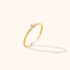 14K Guld Pärlring för Dam – Tunn Elegant Guldring med En Pärla - Noxlookjewelry