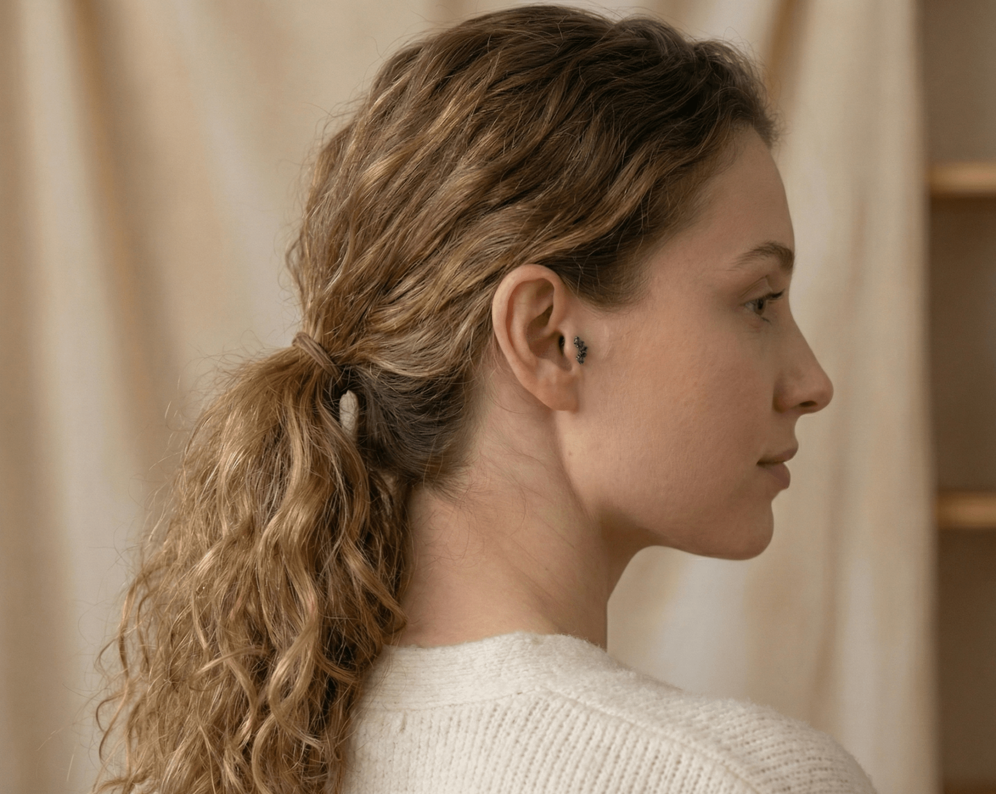 14K Guld Piercing Med Blå Marquise Clusterdesign I Elegant Bladstil - Noxlookjewelry