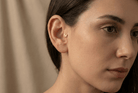 14K Guld Piercing Med Blommotiv Och Elegant Minimalistisk Design - Noxlookjewelry