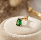 14K Guld Piercing Med Grön Droppformad Sten Och Elegant Design - Noxlookjewelry