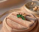 14K Guld Piercing Med Grön Marquise Clusterdesign I Elegant Bladstil - Noxlookjewelry