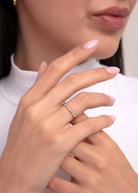 14K Guld Ring Dam med Baguette och Runda Stenar – Elegant Tunn Stapelbar Guldring - Noxlookjewelry