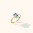 14K Guld Ring med Blå Sten för Dam – Elegant Designring med Emaljdetalj - Noxlookjewelry