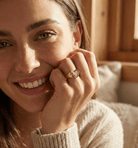 14K Guld Ring med Hjärta och Stenar för Dam – Elegant Signetring i Äkta Guld - Noxlookjewelry