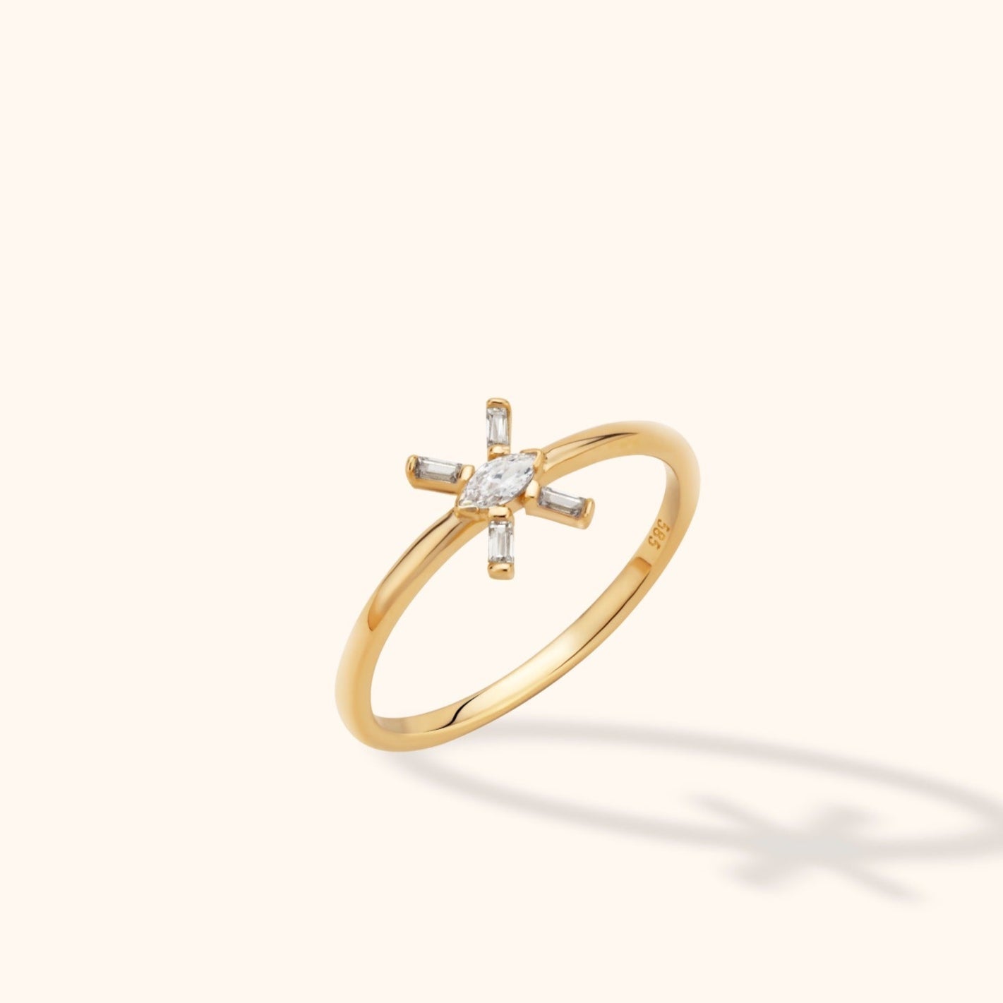 14K Guld Ring med Stenar för Dam – Elegant Tunn Designring med Stjärnformad Detalj - Noxlookjewelry