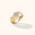 14K Guld Signetring för Dam – Bred Designring med Gnistrande Stenar - Noxlookjewelry
