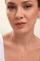 14K Guldhalsband Dam Med Droppformad Pendant Och Elegant Lyxig Design - Noxlookjewelry