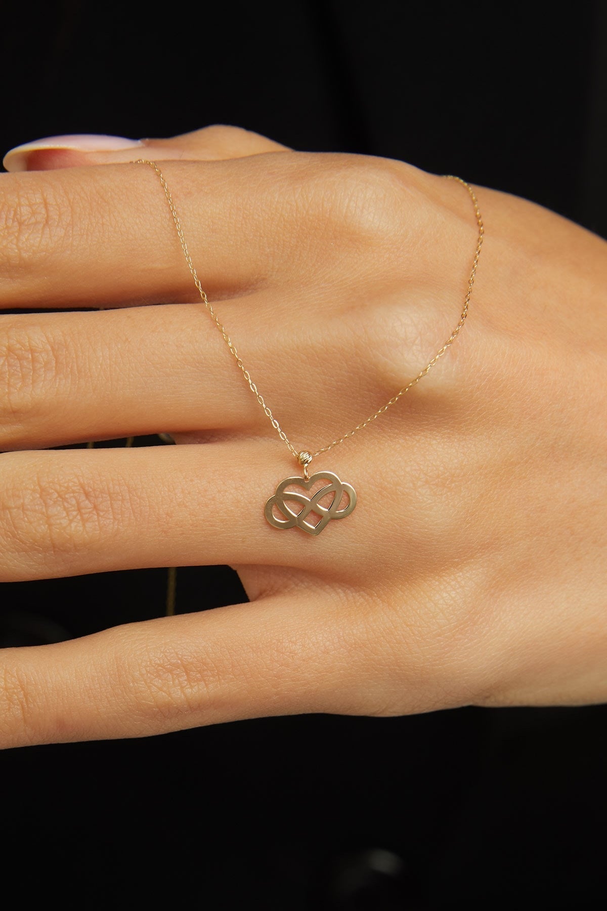14K Guldhalsband Dam Med Hjärta Och Oändlighet I Äkta Guld Elegant Infinity Hjärta Halsband - Noxlookjewelry