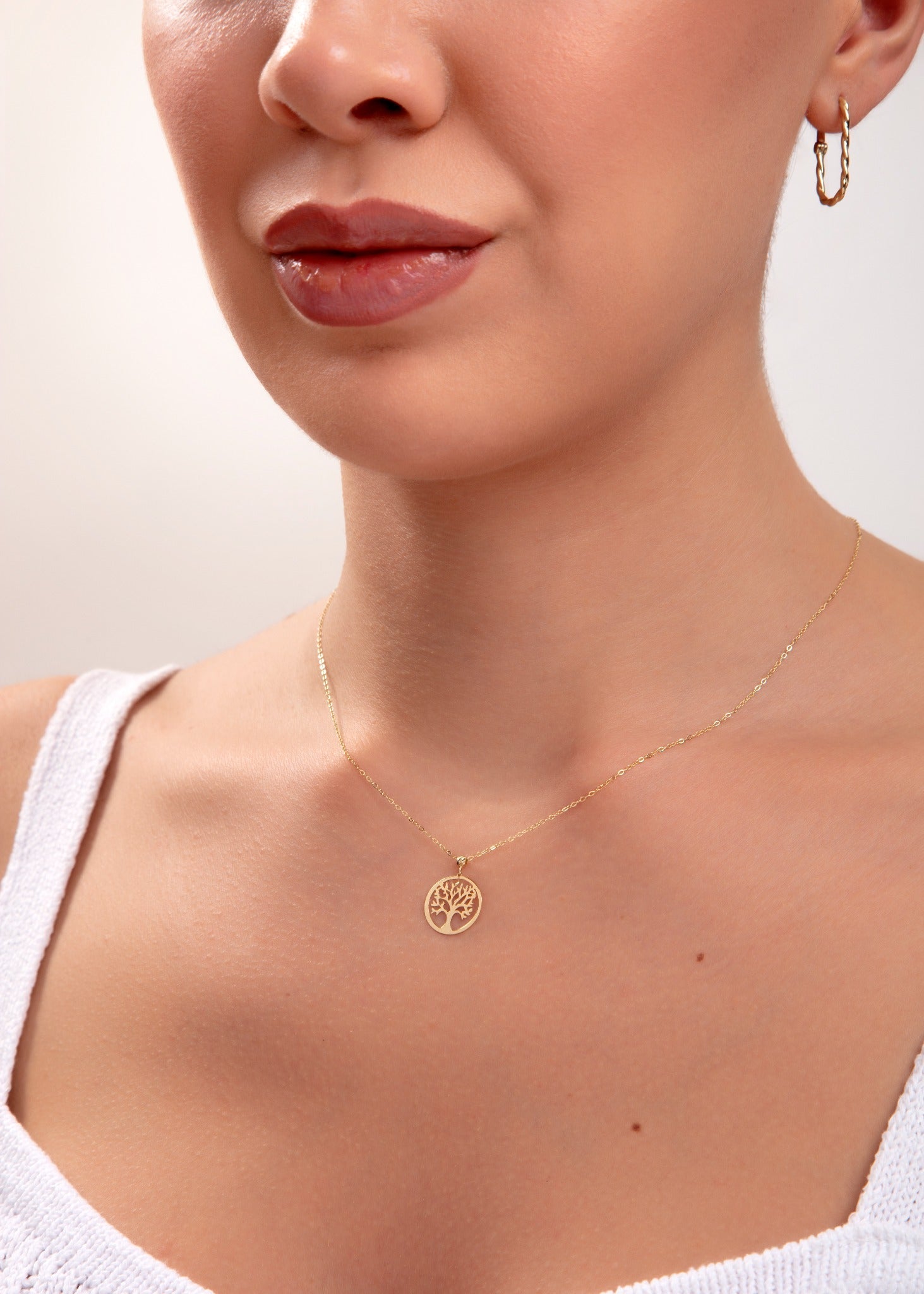 14K Guldhalsband Dam Med Livets Träd Och Elegant Minimalistisk Design - Noxlookjewelry
