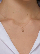 14K Guldhalsband Dam Med Lotus Blomma Berlock I Äkta Guld Elegant Guld Halsband Med Tunn Guldkedja - Noxlookjewelry